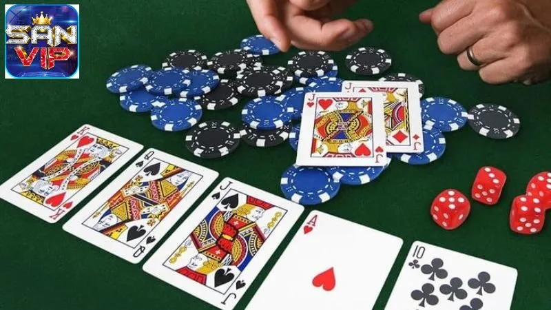Sâm Lốc Là Gì? Trò Chơi Bài Truyền Thống Đầy Sức Mê Hoặc 5 sam-loc-la-gi-1